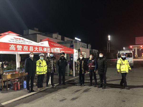 杜虎運送物資到房縣