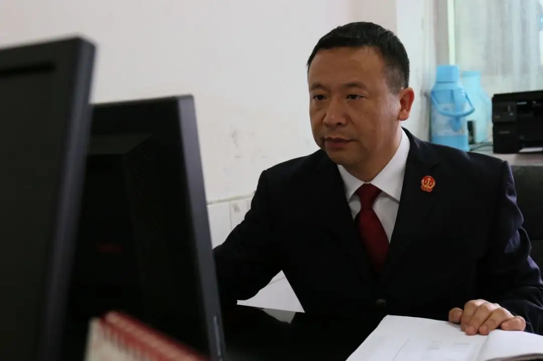 張華翔