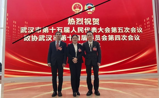 洪山民進(jìn)會(huì)員參加市政協(xié)會(huì)議 - 副本